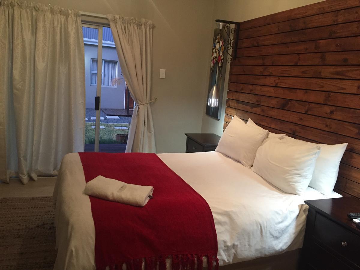 Tranquil House B&B @ 1 College Ave Куинстаун Екстериор снимка